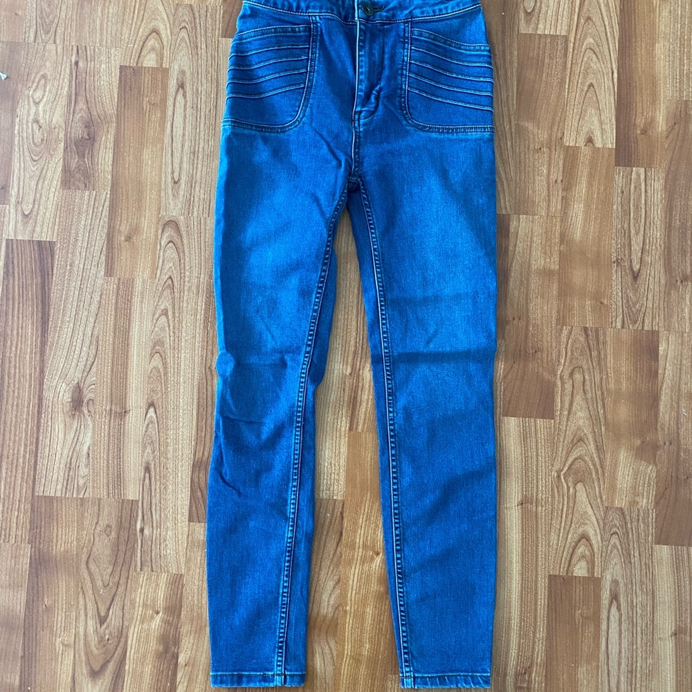 Free People Size 25 pin tucked pockets - Picture 2 of 4